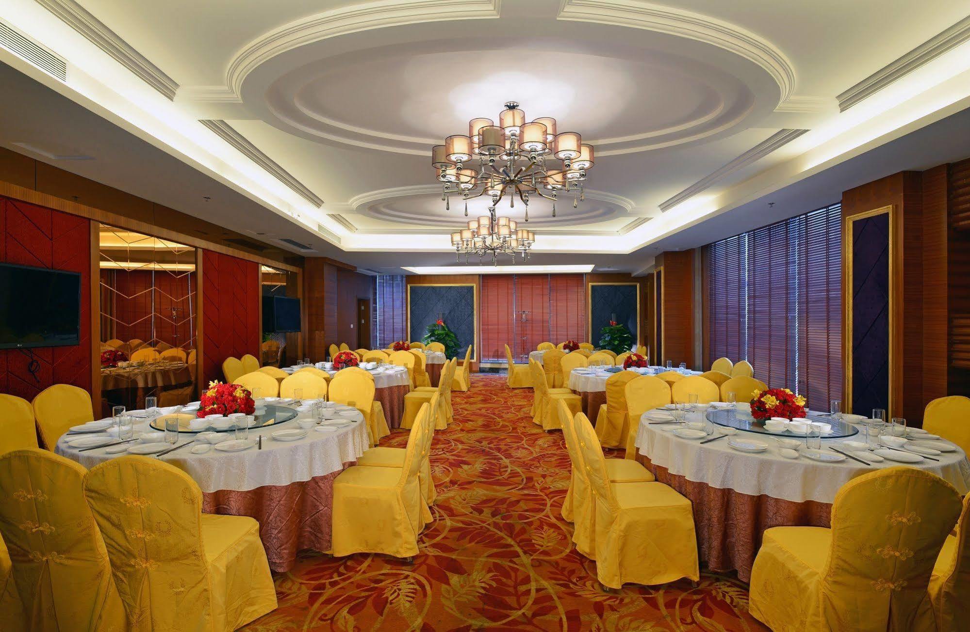 Dongguan Huilihua Hotel Экстерьер фото